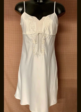 Nuisette Etam Vintage Coquette, marke: Etam, zustand: Sehr gut, größe: S / 36 / 8, 15,00 €, 16,45 € beinhaltet Vinted-Käuferschutz Pro