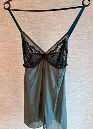 **Nuisette kaki avec dentelle Hunkemöller – Taille 38**, marque: Hunkemöller, état: Très bon état, 5,00 €, 5,95 € Protection acheteurs incluse