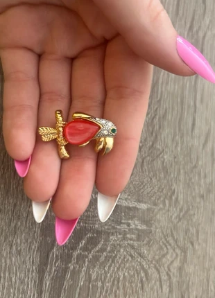 Broche en plaque or, brand: Pierre, condition: Very good, €1.00, €1.75 includes Buyer Protection