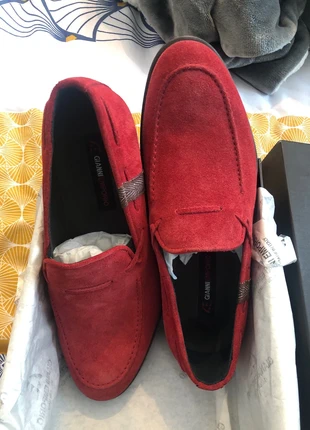 Mocassins rouge Gianni Emporio neufs Taille 39, brand: Gianni, condition: New with tags, size: 39, €120.00, €126.70 includes Buyer Protection