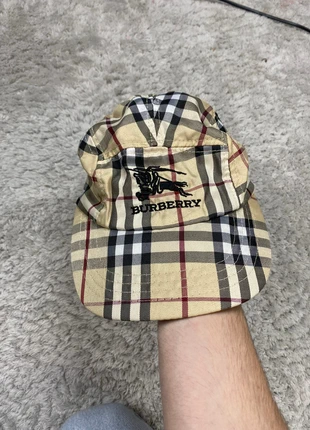 Casquette Burberry Homme monogramme à carreaux beige blanc noir rouge / Taille Unique - 384, marke: Burberry, zustand: Sehr gut, größe: Einheitsgröße, 35,00 €, 37,45 € inklusive Vinted-Käuferschutz