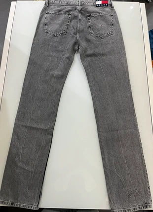 Jeans Tommy Hilfiger uomo grigi taglia M, marke: Tommy Hilfiger, zustand: Sehr gut, größe: M, 12,00 €, 13,30 € inklusive Vinted-Käuferschutz