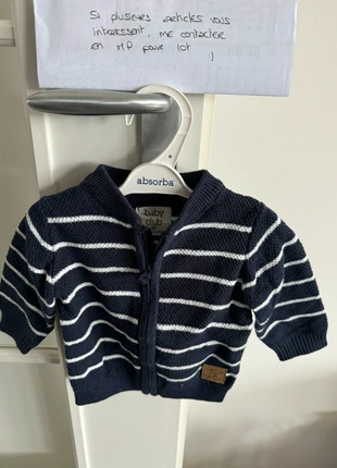 Veste garçon, marca: C&A, estado: Muito bom, tamanho: 3-6 meses / 62 cm, €3.00, €3.85 inclui Proteção do Comprador