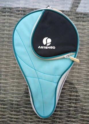Sac pour raquette de ping pong, merk: Artengo, staat: Goed, € 3,00, € 3,85 inclusief Kopersbescherming