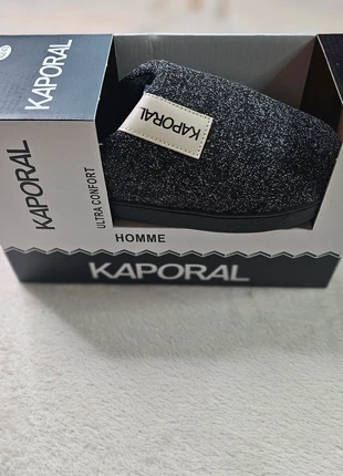 Chaussons Kaporal Homme 42/43 – Neufs – Intérieur Doux et Chaud – Idée Cadeau Noël 2025, marke: Kaporal, zustand: Neu, mit Etikett, größe: 42, 25,00 €, 26,95 € inklusive Vinted-Käuferschutz