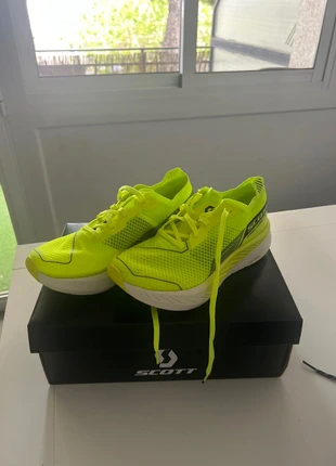 Bambas Scott con placa de carbono, marca: Scott, estado: Novo sem etiquetas, tamanho: 37.5, €40.00, €42.70 inclui Proteção do Comprador