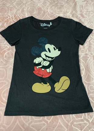 Preciosa camiseta de Mickey 😍, merk: Disney, staat: Nieuw zonder prijskaartje, maat: XS / 34 / 6, € 6,00, € 7,00 inclusief Kopersbescherming
