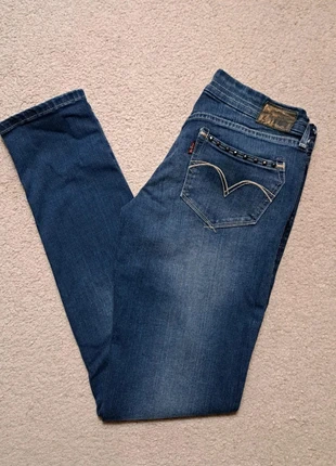 Jeans Levis W26 L32 Taille Basse 26 Demi Curve Low Rise Skiny, brand: Levi Strauss & Co., condition: Very good, size: XXS / 32 / 4, €25.00, €26.95 includes Buyer Protection Pro