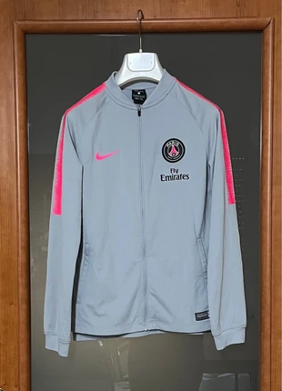Nike Paris Saint-Germain Dry Squad 2018/19 grigia e rosa, marca: Nike, estado: Novo sem etiquetas, tamanho: 13 anos / 158 cm, €15.00, €16.45 inclui Proteção do Comprador