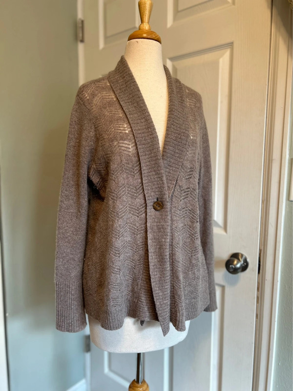 Cashmere cardigan 1