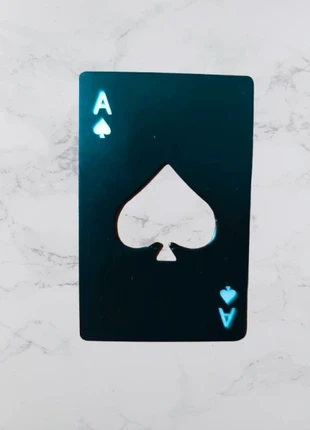 Carta da poker in metallo – Apribottiglie a forma di Asso di Picche, état: Comme neuf, 2,00 €, 2,80 € Protection acheteurs incluse