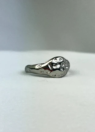 Bague Argentée Irrégulière Style Organique Anneau Ouvert Ajustable, marke: CHROME, zustand: Sehr gut, größe: Größenverstellbar, 12,00 €, 13,30 € beinhaltet Vinted-Käuferschutz Pro