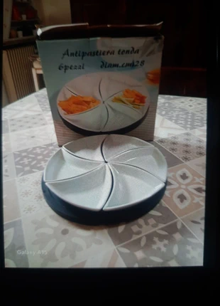 Antipastiera tonda, marque: Base, état: Très bon état, 8,00 €, 9,10 € Protection acheteurs incluse