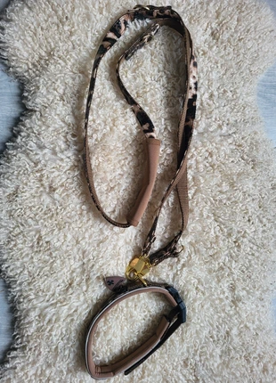 Halsband en lijn Bellomania, merk: Bellomania, staat: Nieuw zonder prijskaartje, maat: M, € 10,00, € 11,20 inclusief Kopersbescherming