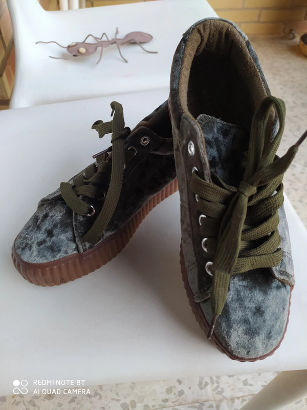 Zapatillas terciopelo de Mia Rock Vinted