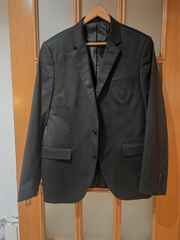 Conjunto de traje Di-Bye negro con chaleco 1