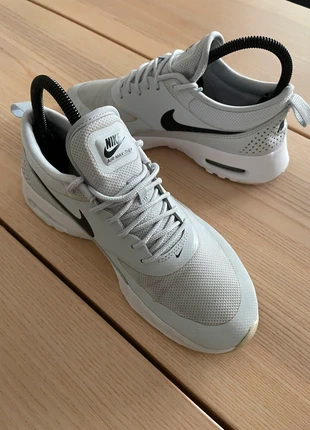 Nike Air Max Thea Light Bone UK 4 – White & Black, brand: Nike, condition: Very good, size: 4, £30.00, £32.20 includes Buyer Protection