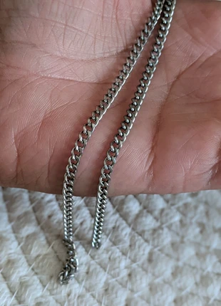 Lot de 2 chaînes argentées, merk: chaine, staat: Heel goed, € 2,00, € 2,80 inclusief Kopersbescherming