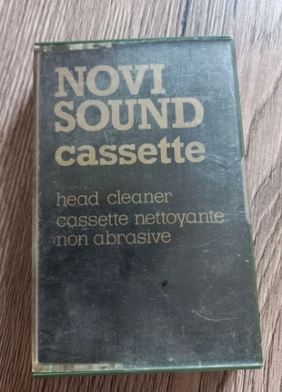 Cassette de nettoyage walkman ou magnétophone, staat: Goed, € 2,00, € 2,80 inclusief Kopersbescherming