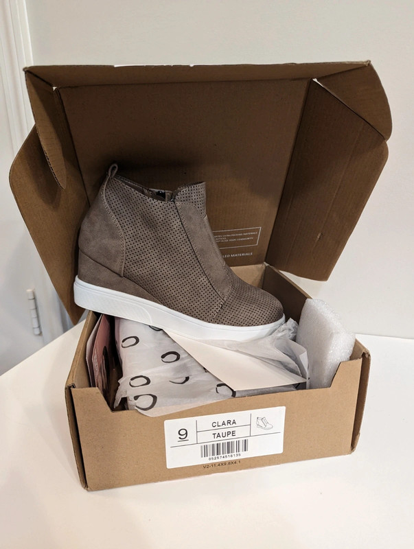 Clara wedge sales sneaker taupe