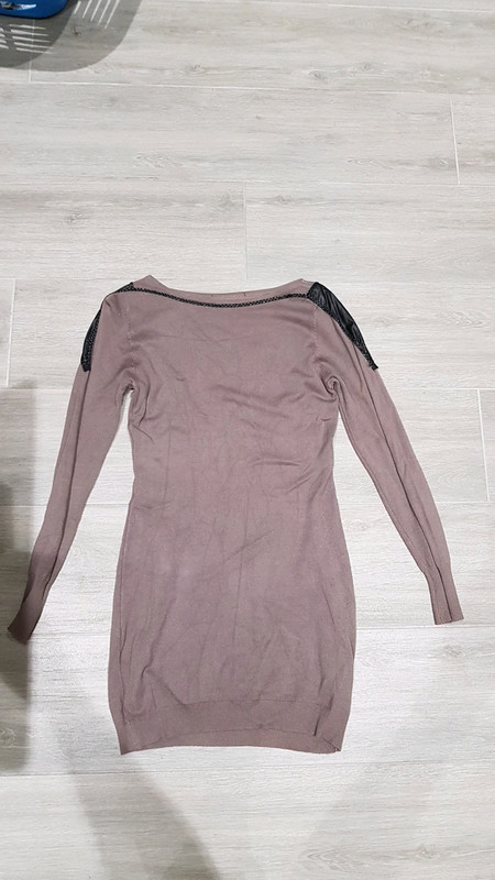 Robe pull taupe 1
