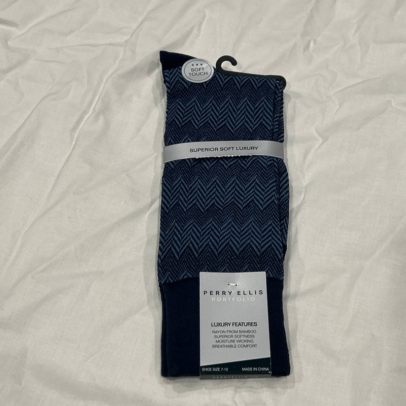 Perry Ellis Men’s Dress Socks 1