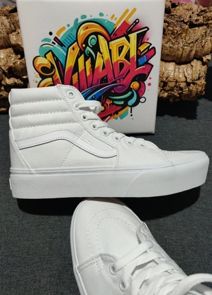 Vans Sk8-Hi platform 38.5 nuove scatola originale 🤍, marke: Vans, zustand: Neu, mit Etikett, größe: 38.5, 59,99 €, 63,69 € inklusive Vinted-Käuferschutz