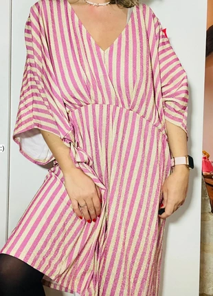 Robe rose pailletée femme pour les fêtes taille 58 ou 60 neuf / Kiabi, marque: Kiabi, état: Neuf avec étiquette, taille: 9XL / 58 / 30, 15,00 €, 16,45 € Protection acheteurs (Pro) incluse