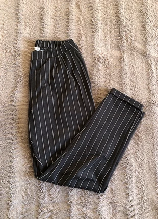 Pantalon Pull & Bear, marca: Pull & Bear, estado: Muy bueno, tamaño: M / 38 / 10, 15,00 €, 16,45 € Protección al comprador incluida