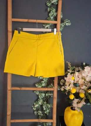 Short Zara taille L, marque: Zara, état: Très bon état, taille: L / 40 / 12, 10,99 €, 12,24 € Protection acheteurs incluse