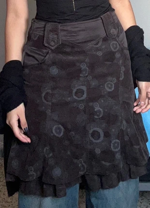 Falda marrón vintage con vuelo, merk: Local, staat: Heel goed, maat: S / 36 / 8, € 5,00, € 5,95 inclusief Kopersbescherming