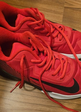 Baskets confortables de marque Nike, brand: Nike, condizioni: Ottime, taglia: 39, €12.00, €13.30 include la Protezione acquisti