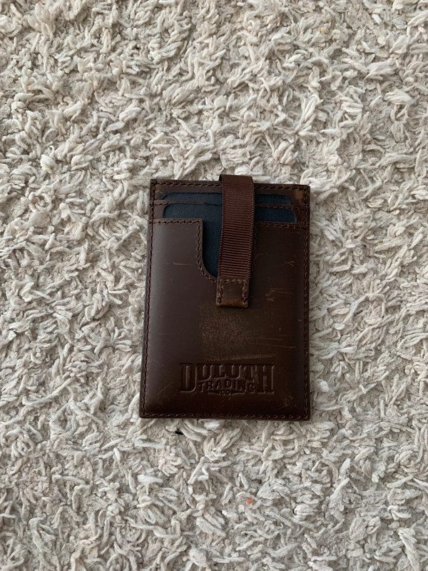 Duluth trading company card holder b25 1