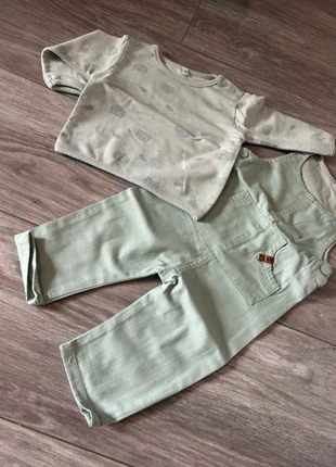 Ensemble vert salopette et tee-shirt 3 mois, état: Très bon état, taille: 3-6 mois / 62 cm, 5,00 €, 5,95 € Protection acheteurs incluse