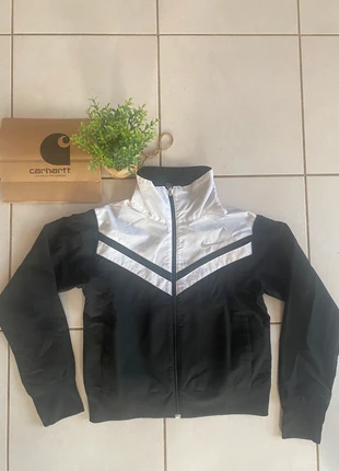 Veste enfant Nike noire et blanche T.12-13ans, brand: Nike, condition: Very good, size: 12 years / 152 cm, €9.50, €10.68 includes Buyer Protection