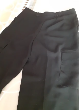Pantalon noir fluide avec poche latérale T42, brand: Inconnu, condition: Very good, size: XL / 42 / 14, €5.00, €5.95 includes Buyer Protection