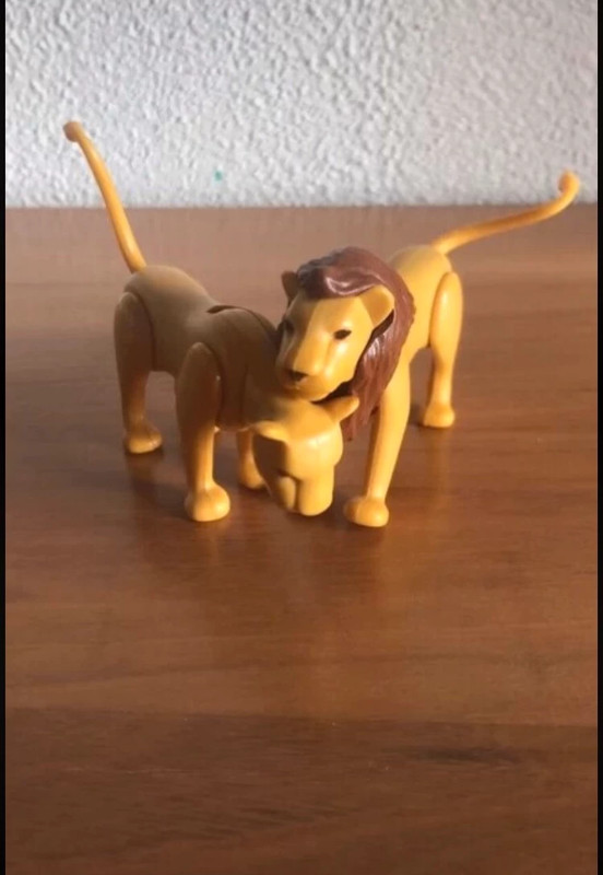 Playmobil lion sales