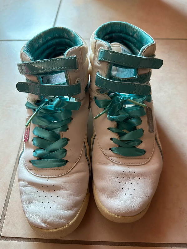 Scarpa reebok bianca shop