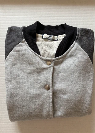 Felpa morbida stile college Manhattan, brand: Vintage Dressing, condizioni: Ottime, taglia: M / IT 42 / EU 38, €3.00, €3.85 include la Protezione acquisti