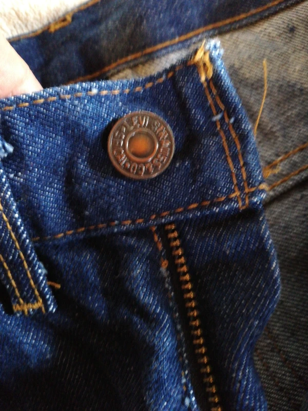 Jean brut vintage Levis - photo numéro 4