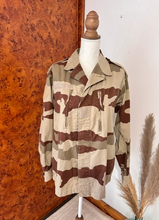 Veste militaire camouflage beige et marron J. Veyrier - taille L 104L, marca: Tendance, estado: Muy bueno, tamaño: L / 40 / 12, 25,99 €, 27,99 € Protección al comprador incluida