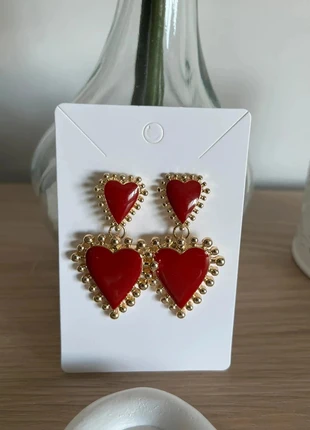 Boucles d'oreilles pendantes cœur rouge et doré, marque: Boutique Parisienne, état: Neuf sans étiquette, 8,90 €, 10,05 € Protection acheteurs (Pro) incluse