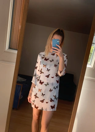 Robe blanche , staat: Heel goed, maat: S / 36 / 8, € 3,00, € 3,85 inclusief Kopersbescherming