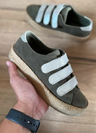 Baskets espadrilles à scratch Kaki et Argentée Taille 37, condizioni: Ottime, taglia: 37, €7.50, €8.58 include la Protezione acquisti