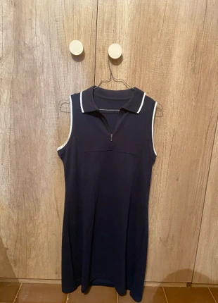 Vestido azul marino, condizioni: Ottime, taglia: M / IT 42 / EU 38, €5.00, €5.95 include la Protezione acquisti