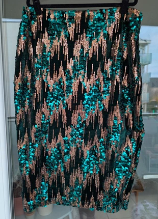 Forest Green Velvet and Sequin Pencil Skirt - UK16, brand: Warehouse, condition: New without tags, size: L / UK 16-18, £8.50, £9.63 includes Buyer Protection