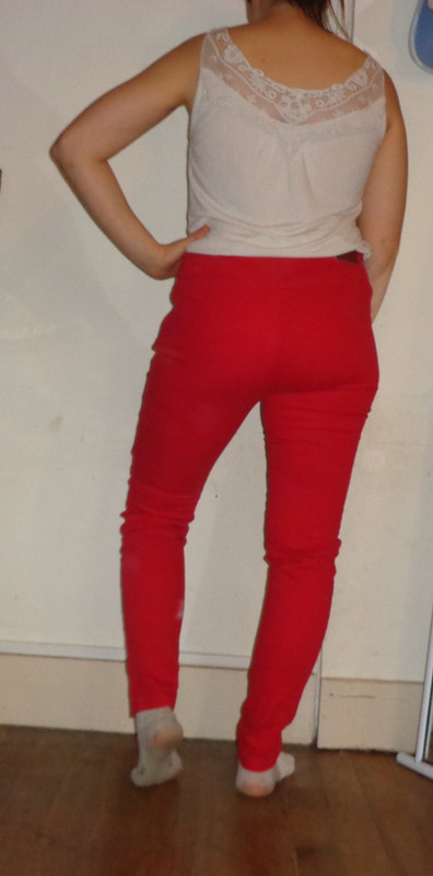Pantalon moulant rouge 2