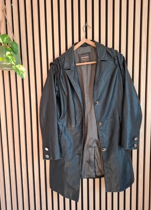 Manteau Vintage cuir d'agneau noir taille 38, marque: Vintage Dressing, état: Très bon état, taille: M / 38 / 10, 30,00 €, 32,20 € Protection acheteurs incluse