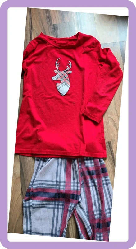 Pyjama 2 pièces de Noël 8 ans - photo numéro 2