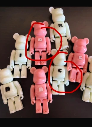 Bearbrick 2 boites, brand: Bearbrick, condition: New with tags, size: S, €10.00, €11.20 includes Buyer Protection
